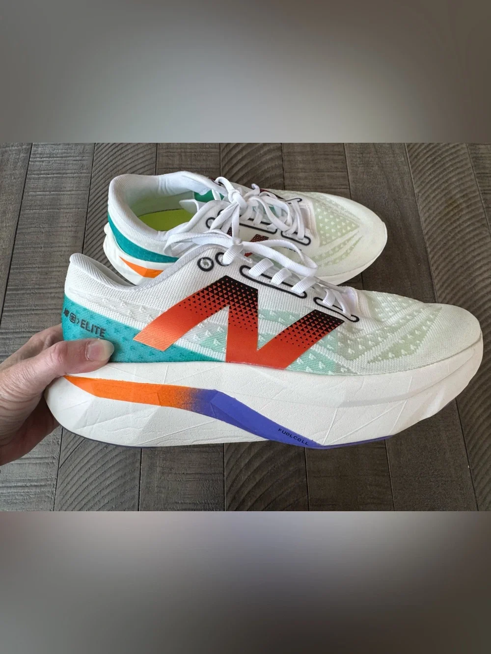 New Balance FuelCell SuperComp Elite v4 Men’s Size 9.5 (D)